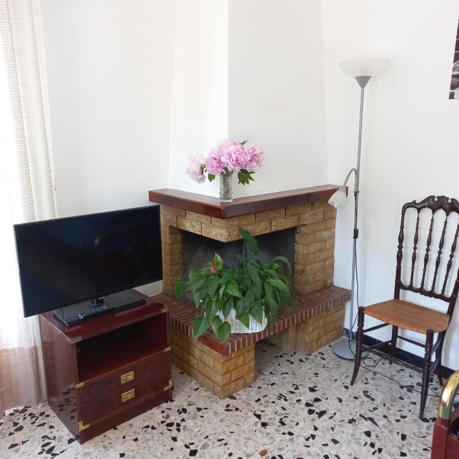 Casa Peonia Lovely Flat مونيلّي المظهر الخارجي الصورة